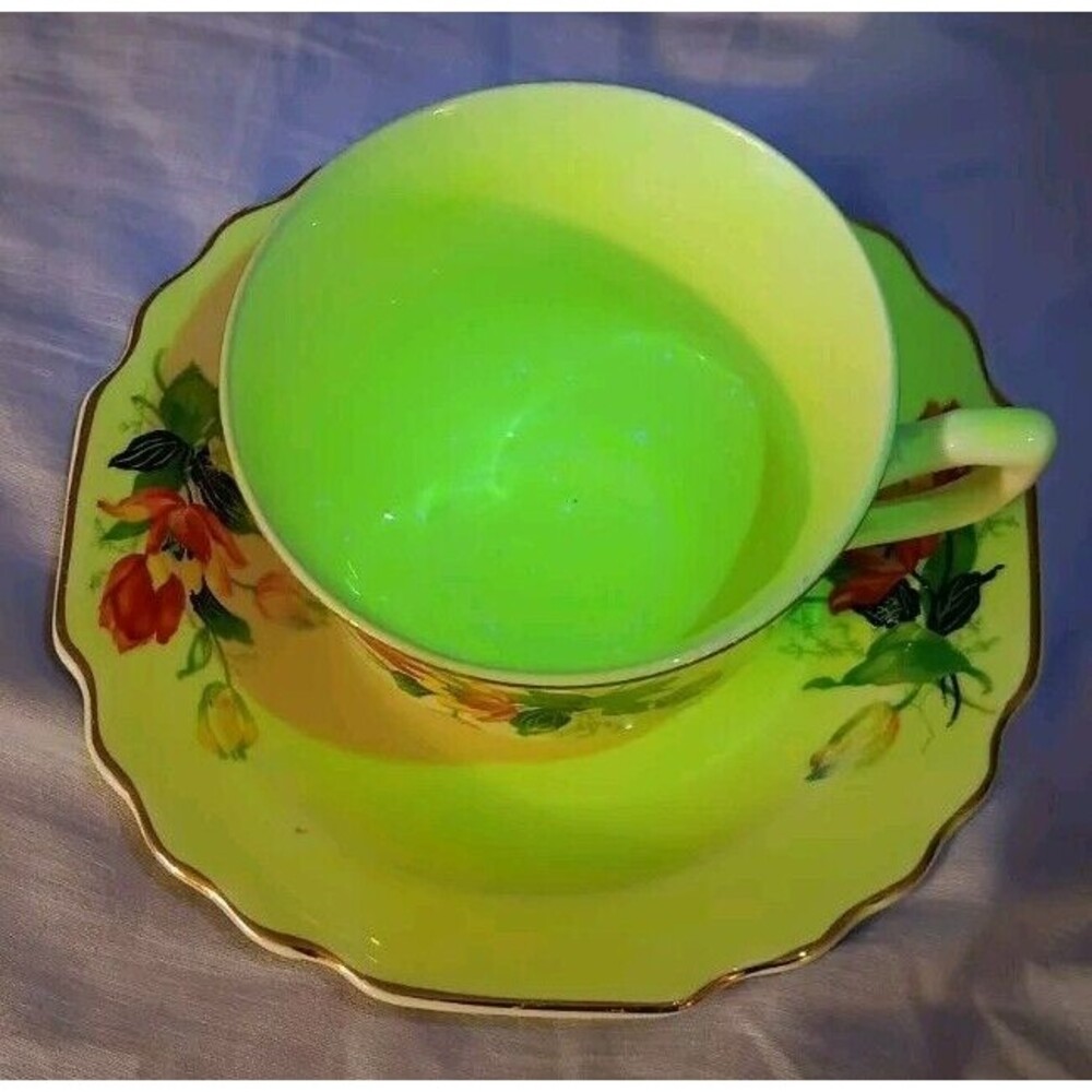 Antique/Vtg Uranium Glazed WS George Canary Yellow Lido Teacup & Saucer GEO206